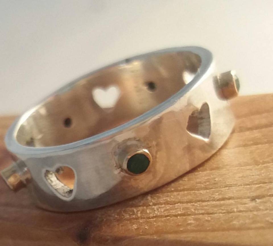 Love for the handmade jewellery at CherrydidiUK today. A comission for a customer by Brightstar109 heart ring with emeralds set in gold.We know she likes it!!