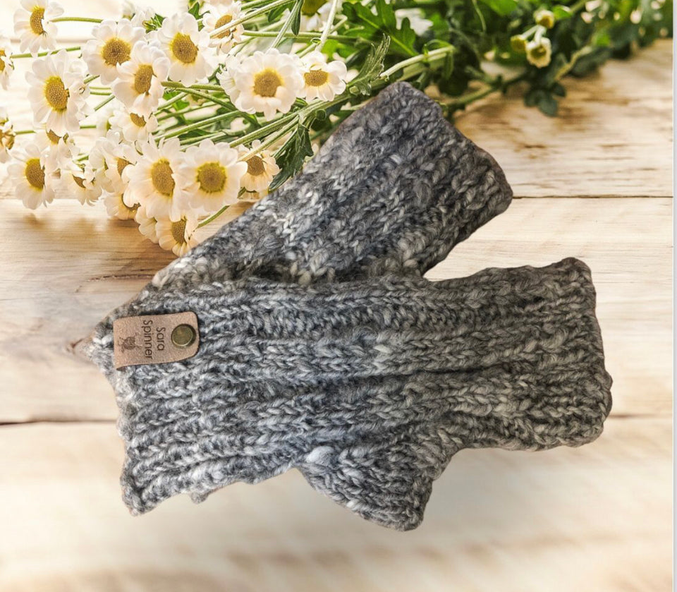 Alpaca luxury fingerless gloves - pale grey mottled - Hand spun & knitted by Sara Spinner