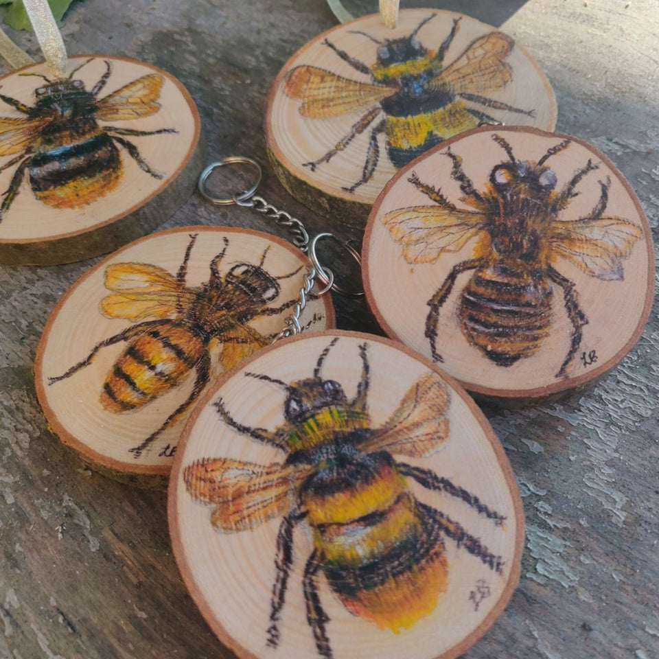 'Bumble Bee' Keyring - Coloured Pencil on Wood